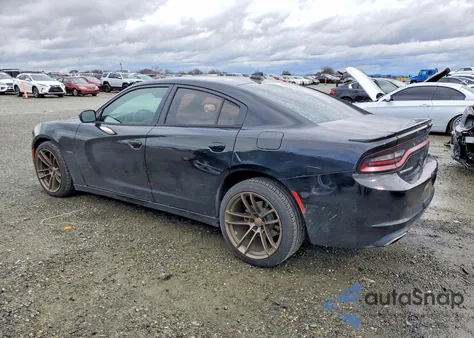 2015 Dodge Charger R/T z USA, uszkodzony, nr VIN 2C3CDXCT8FH847776